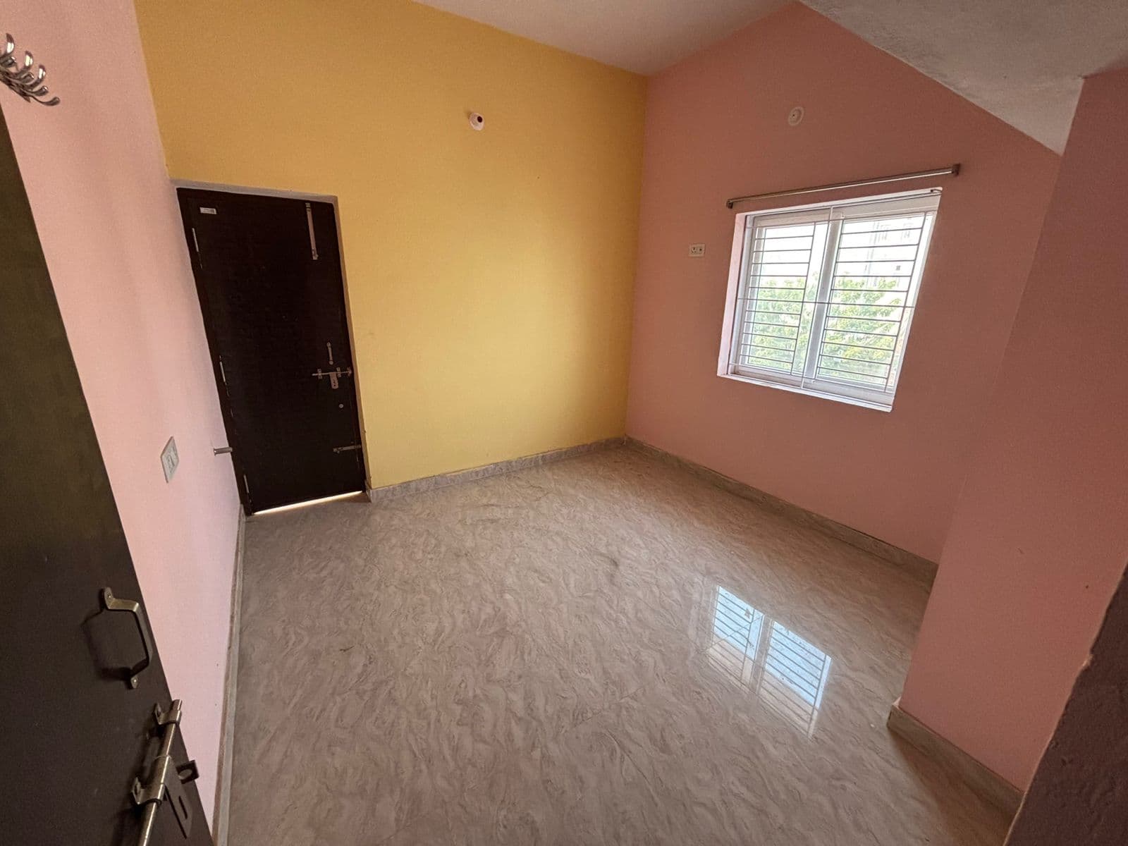 OJHA GROUP - Photo 8